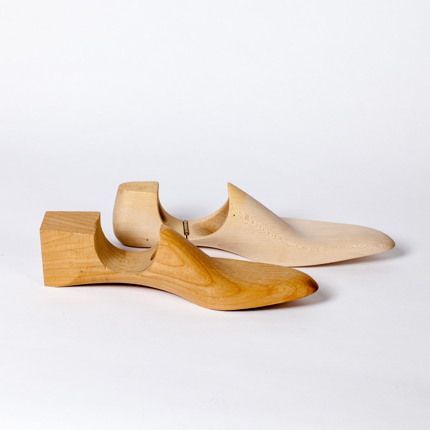 Schuhstrecker "Hollowed" - reine Handarbeit